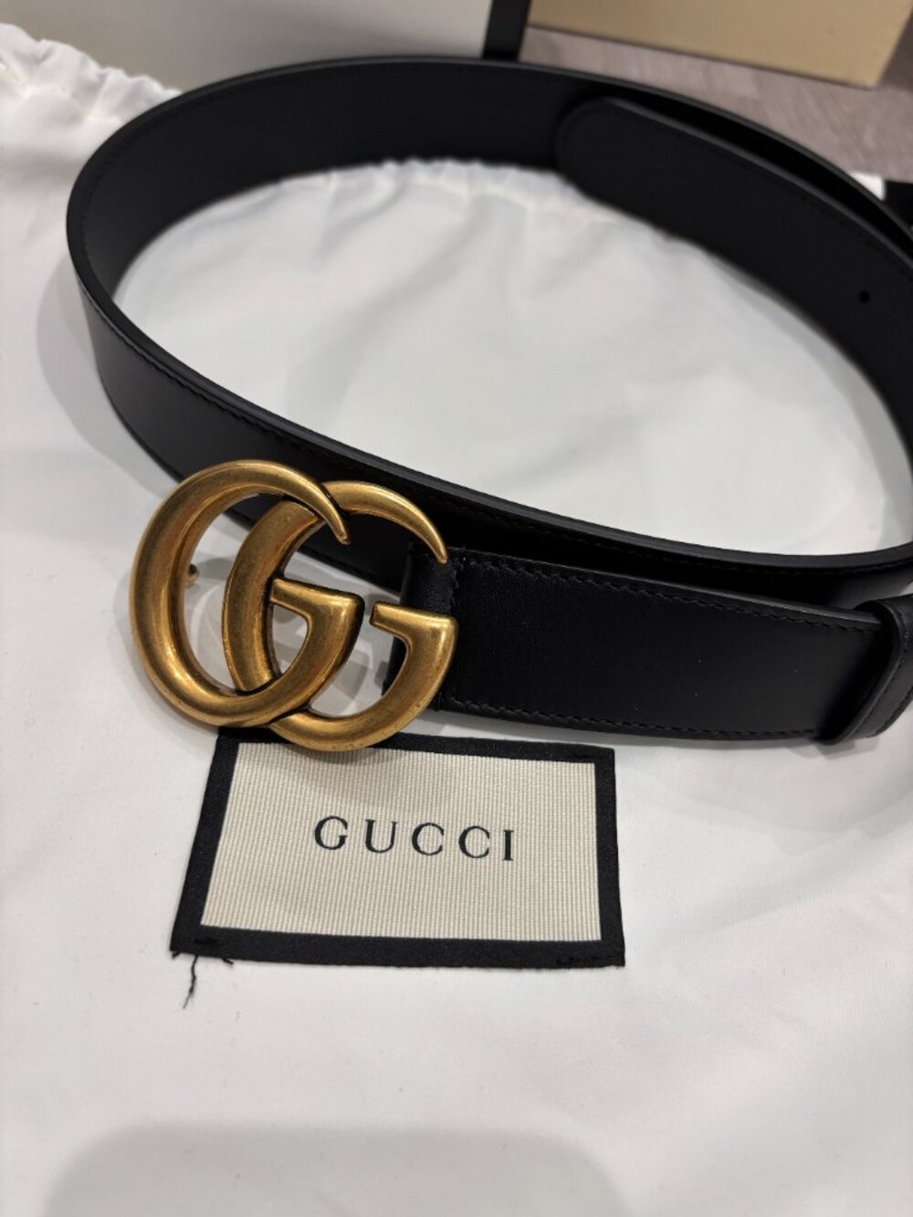 Gucci GG Marmont Leather Unisex Belt Sz 80 Black Gold Buckle